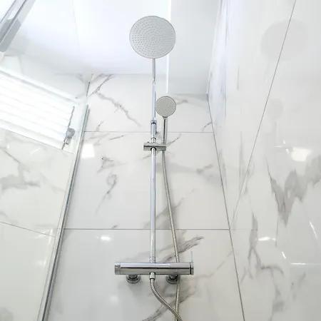 Happy Day Americas Ponderosa 公寓 *