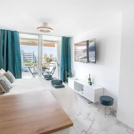 Happy Day Americas Ponderosa 公寓 *