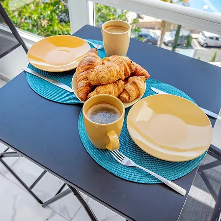 Happy Day Americas Ponderosa 公寓