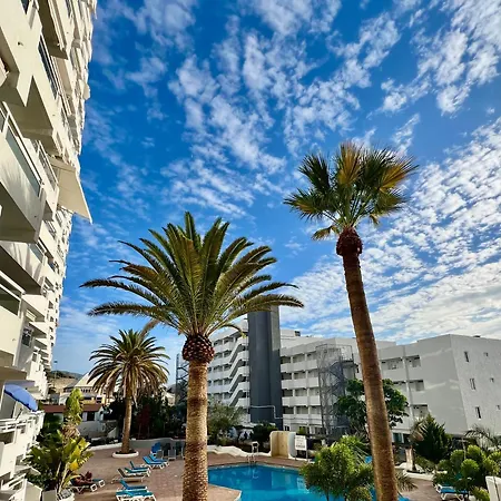 Happy Day Americas Ponderosa 公寓 *